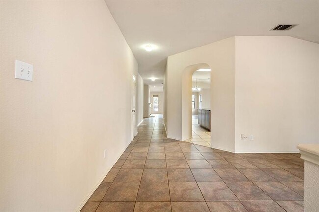 Building Photo - 1408 Meghan Dr