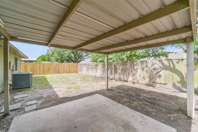 Foto del edificio - 7206 Gallant Glen Ln