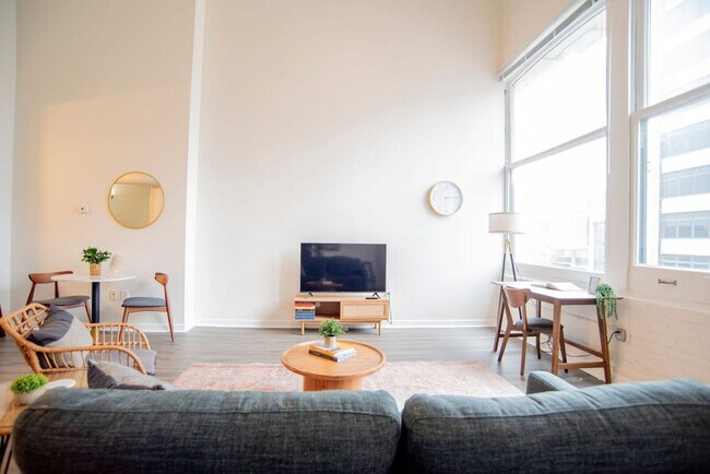 Foto del edificio - 50 N Illinois St