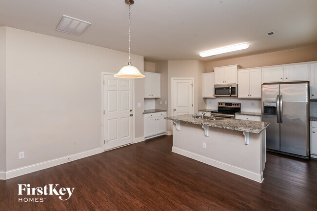 Foto del edificio - 9147 Marion Oaks Dr