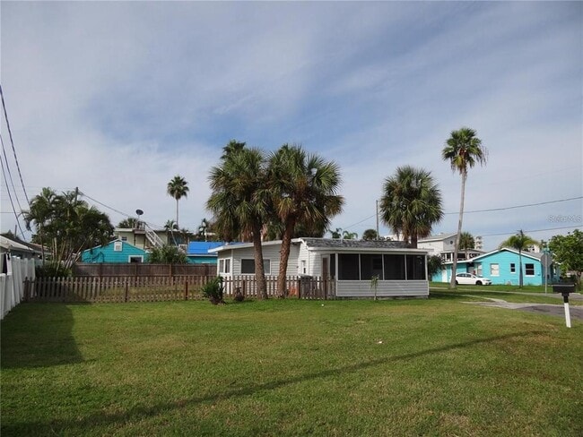 Foto del edificio - 13360 Boca Ciega Ave