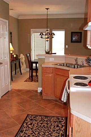 Foto del edificio - 4575 Woodsboro Ln