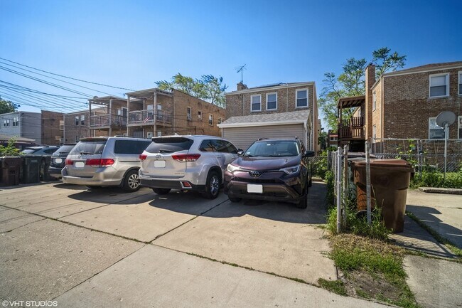 Foto del edificio - 4914 Louise St