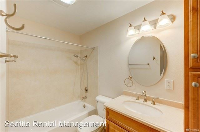 Foto del edificio - 1 br, 1 bath House - 19428 Aurora Ave N #423