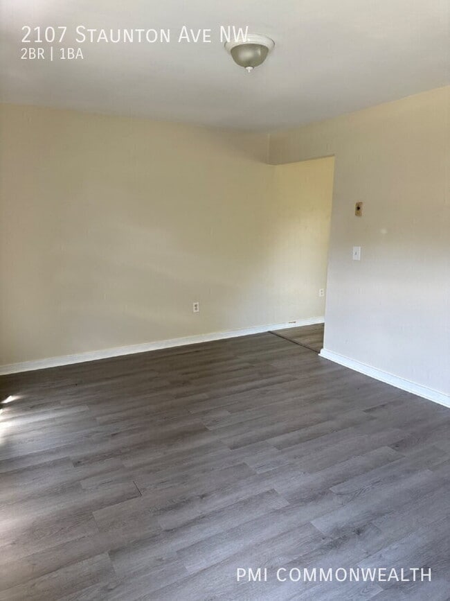Building Photo - 2107 Staunton Ave NW