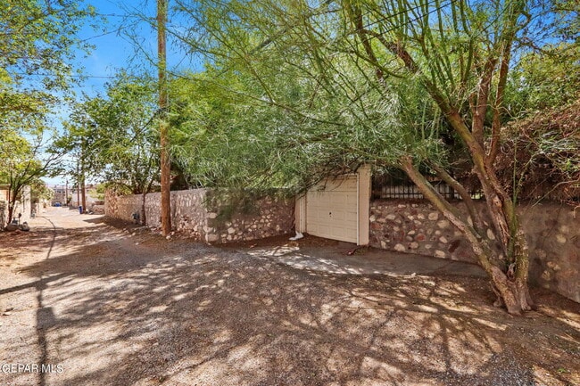 Foto del edificio - 2709 N Florence St