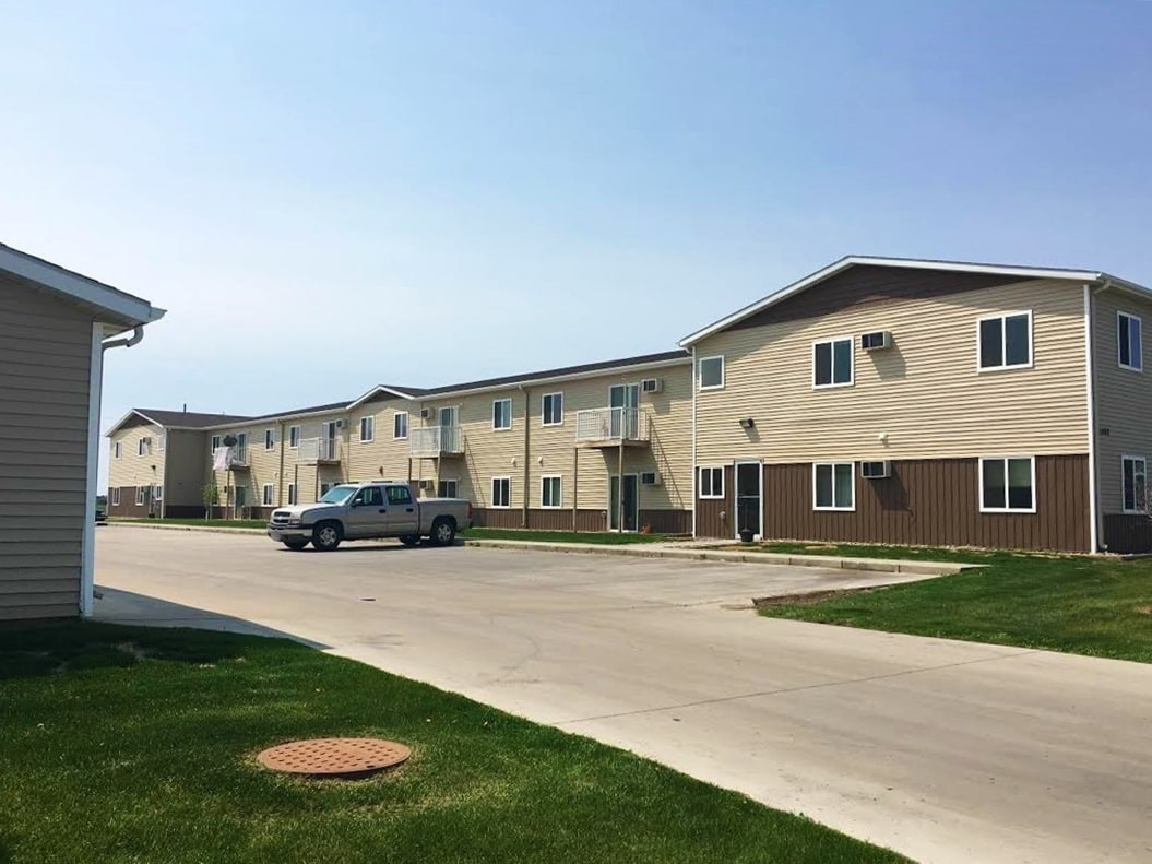 Paramount at the Bluffs Apartments Minot, ND