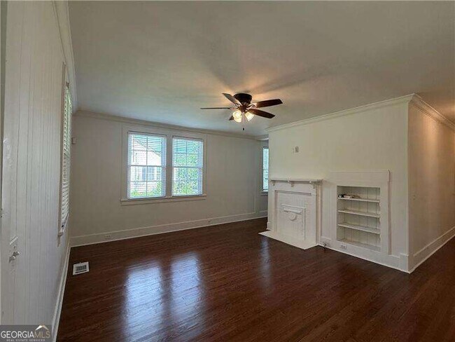Foto del edificio - 5058 Meadows Rd SW