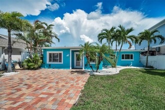 Building Photo - 17727 Long Point Dr