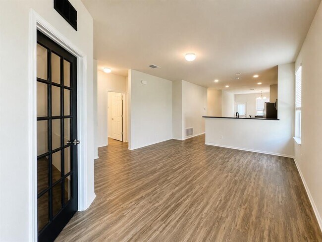 Foto del edificio - 220 Pepperbark Loop