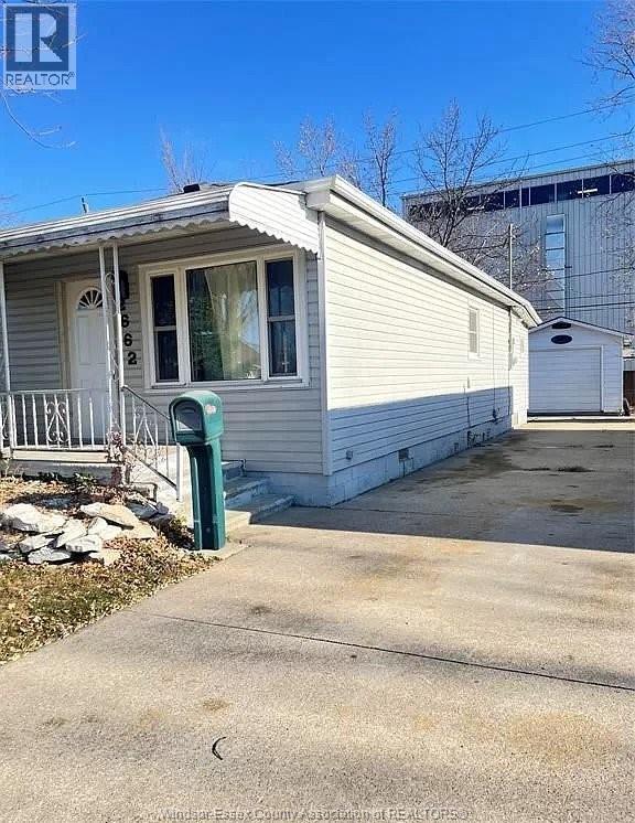 Building Photo - 2662 Meldrum Rd
