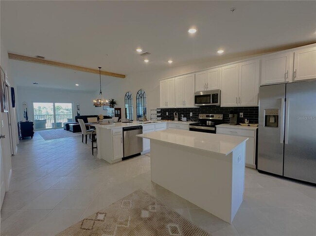 Building Photo - 14257 Heritage Landing Blvd