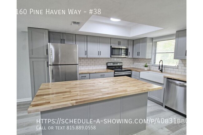 Building Photo - 28160 Pine Haven Way