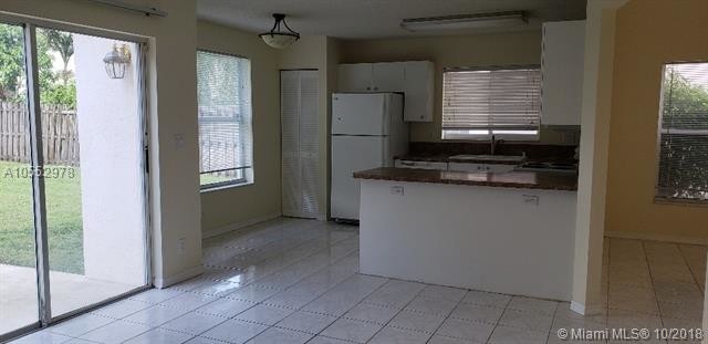 Building Photo - 6831 Big Pine Key St