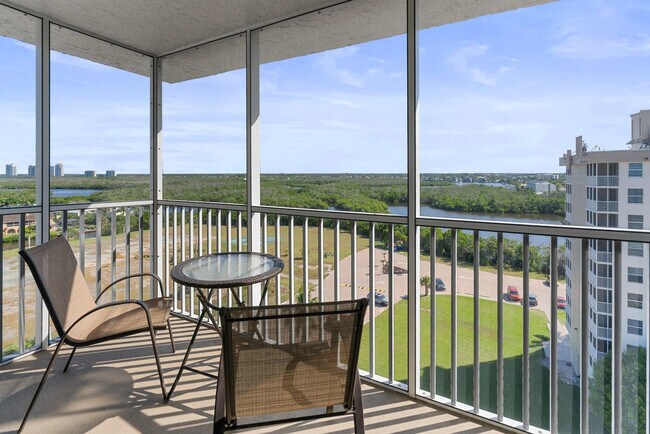 Foto del edificio - 5600 Bonita Beach Rd SW