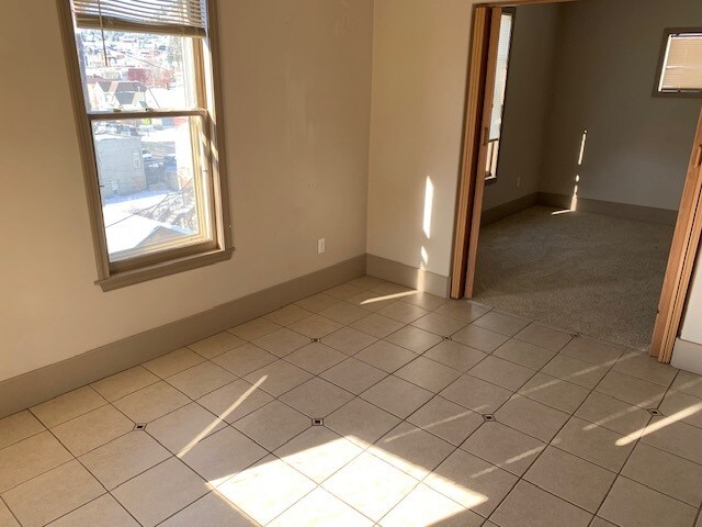 Building Photo - 9 S Crystal St