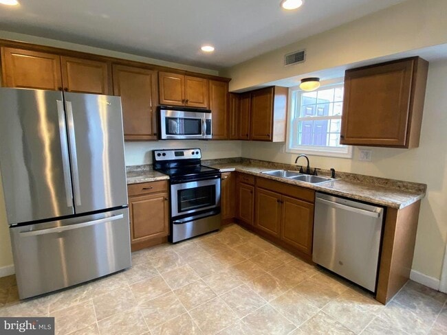 Foto del edificio - 204 Brecknock Terrace E