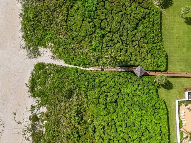 Foto del edificio - 3200 N Hwy A1A