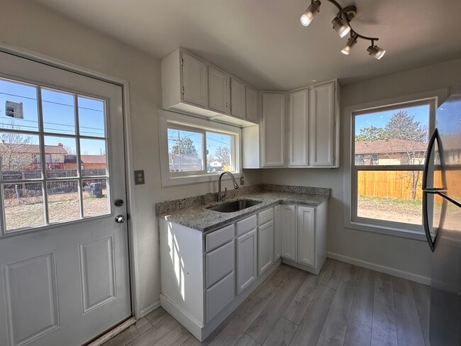 Kitchen - 1134 Brighton St