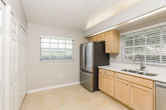 Foto del edificio - 4863 Treasure Cay Rd