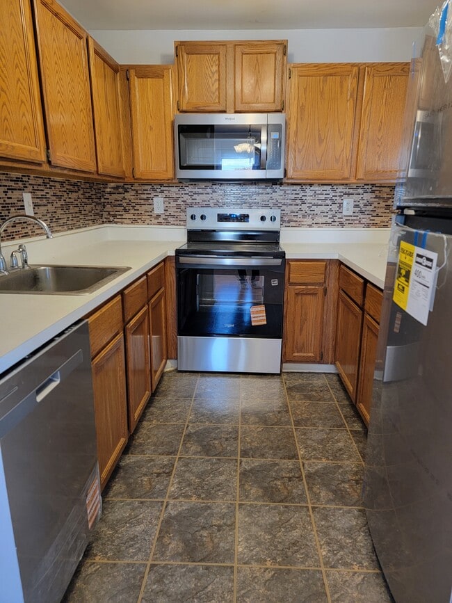 Kitchen - 130 William Penn Dr