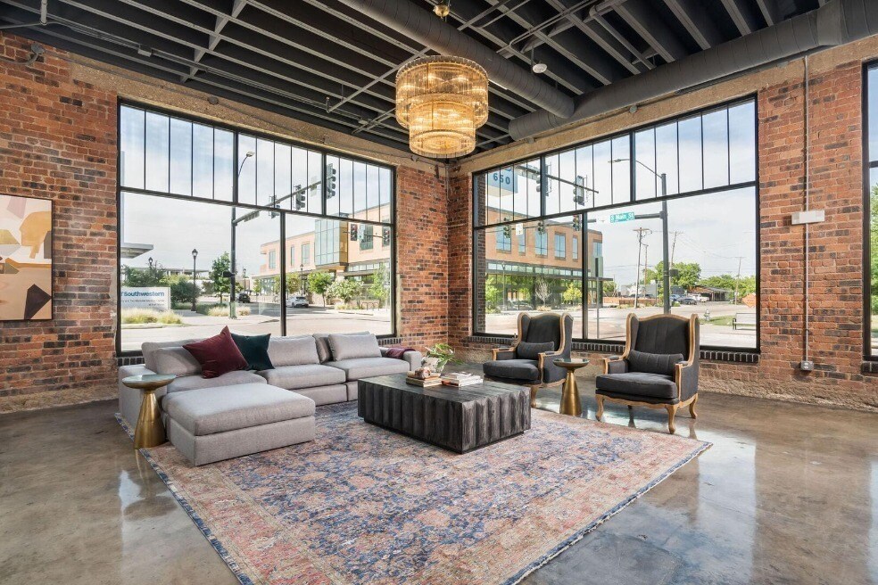 Bottle House on Main Apartments in Fort Worth, TX