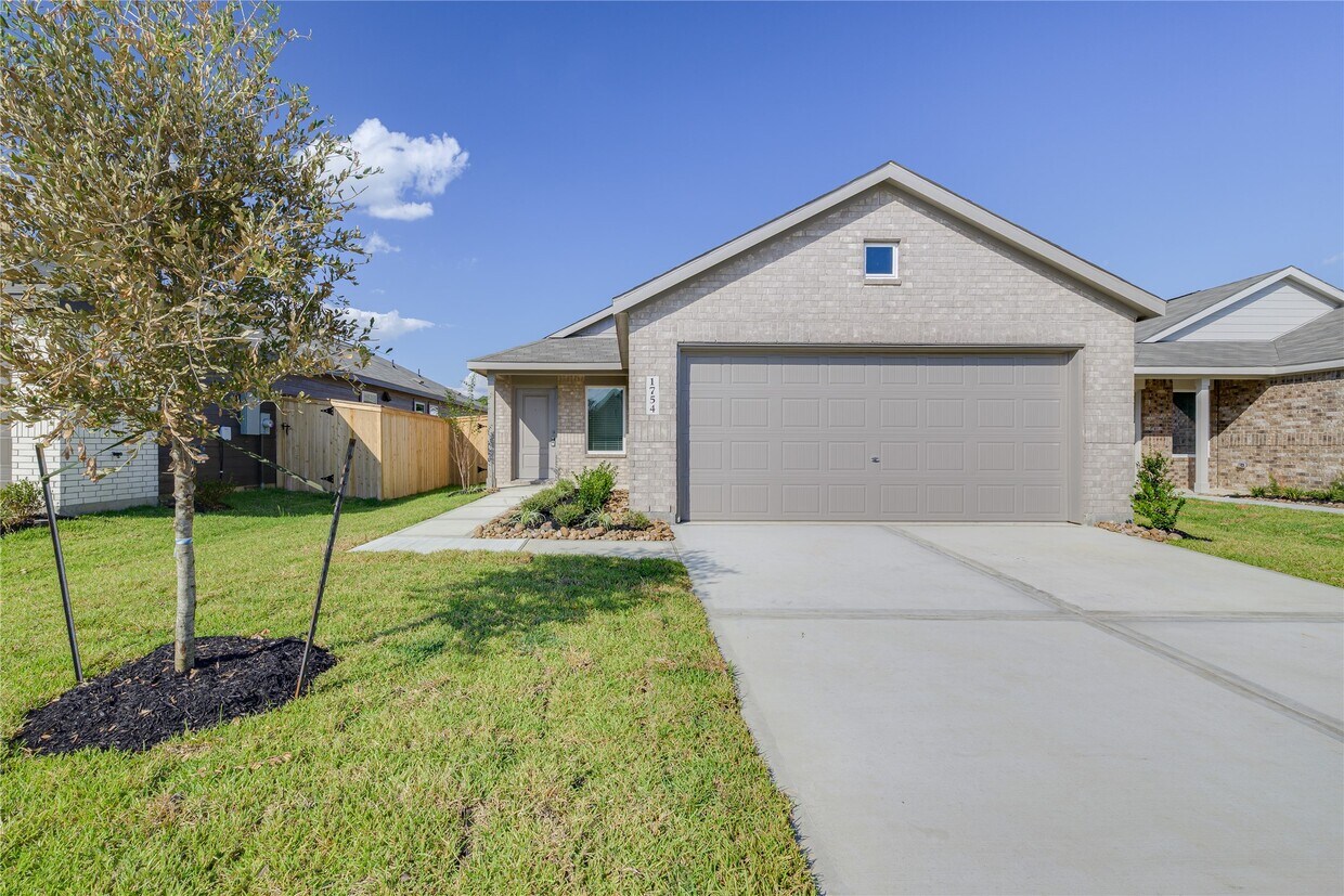 Foto principal - 1754 W Stroker Rd