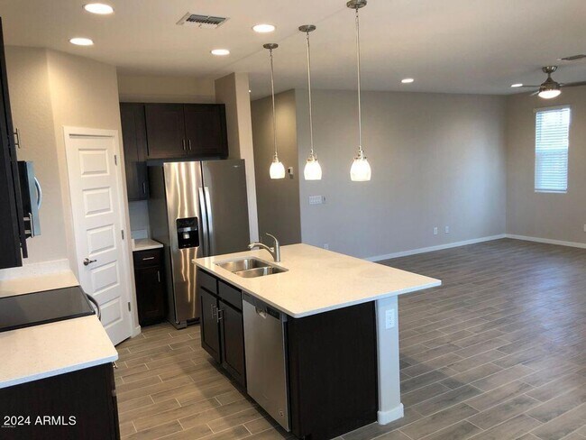 Building Photo - Unique opportunity! Rent a Newer home in Tempe!! This home features 4 bedrooms & 3.5 baths with 2...