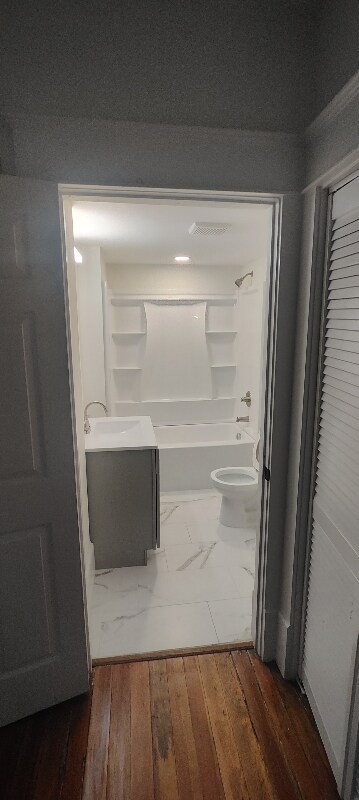 Foto del edificio - 821 Burch Ave