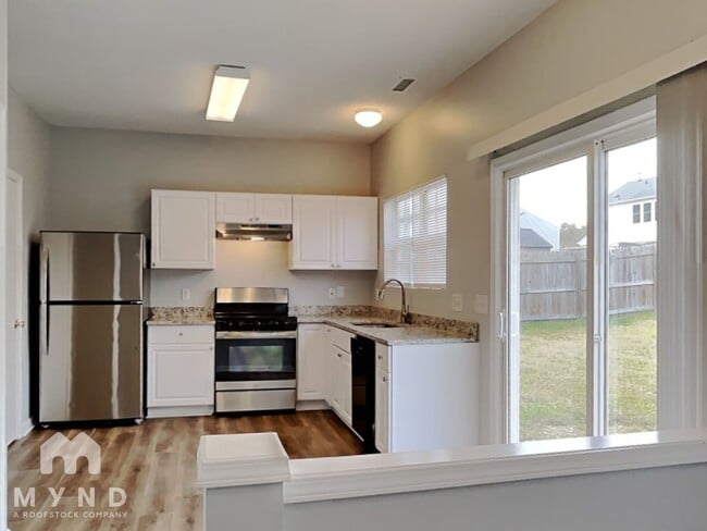 Building Photo - 3101 Tuckland Dr