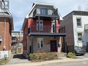 Building Photo - 107 Ave Blackburn