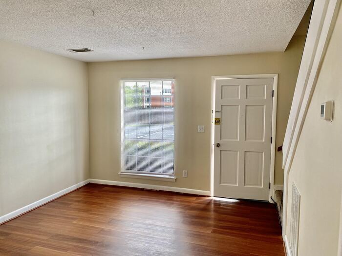 Foto principal - North GA 2Bed/1.5Bath Apartment