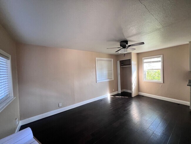 Building Photo - 429BeniciaRd