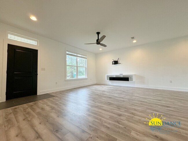Foto del edificio - Custom details in this 3 Bedroom Niceville...