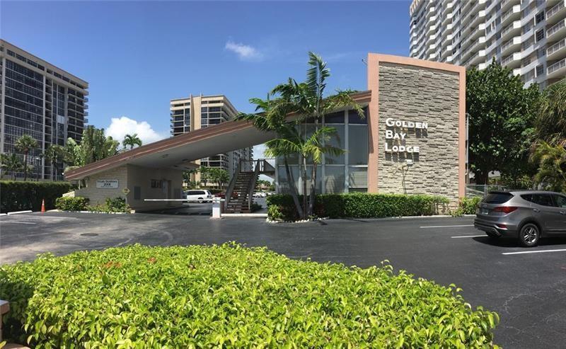 Foto principal - 2001 S Ocean Dr