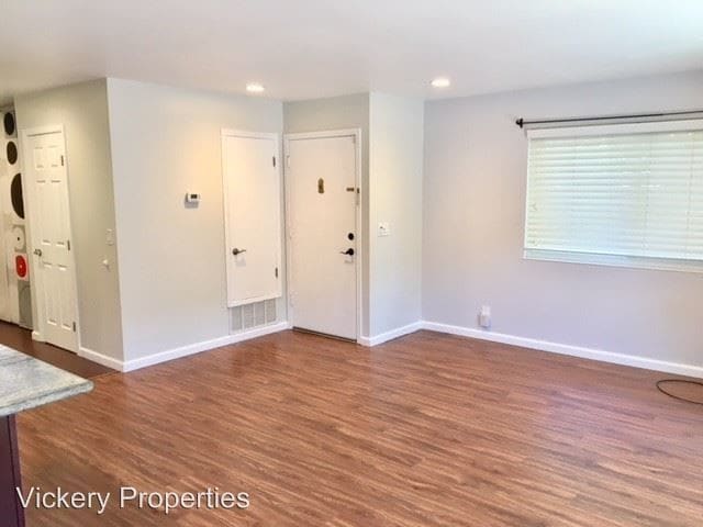 Building Photo - 2 br, 1.5 bath House - 1813 Cannon Drive