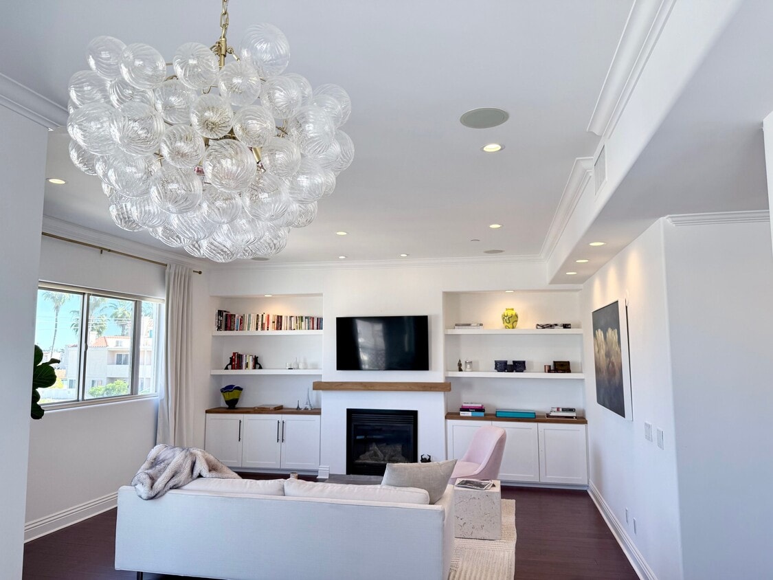 Photo - 1316 Amherst Ave (Los Angeles, CA)