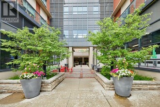 Building Photo - 35 Fontenay Ct