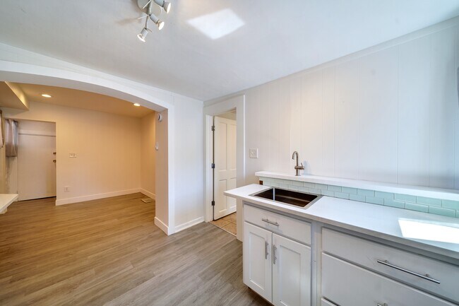 Foto del edificio - 2528 W 23rd Ave