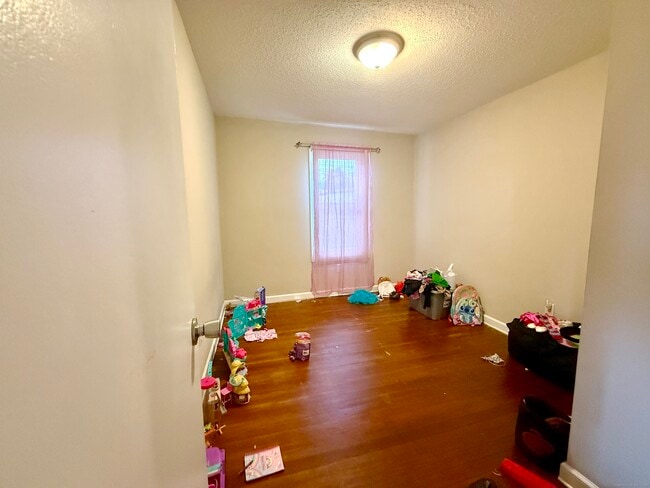 Building Photo - 12 South St