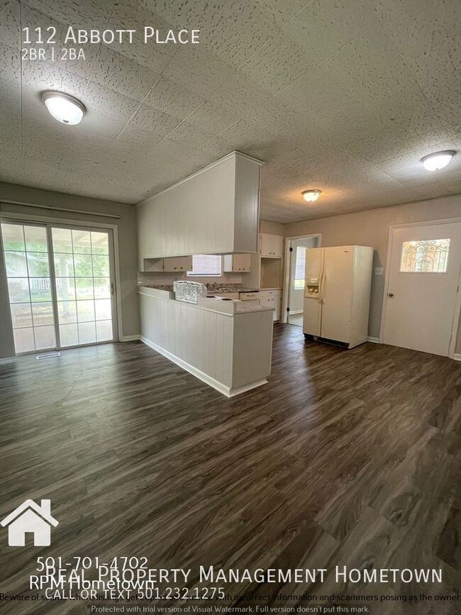 Building Photo - BEAUTIFUL 2 Bedroom home in HSSD - MOVE IN...