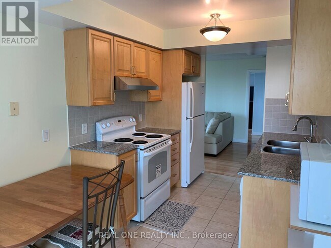 Building Photo - 238 Bonis Ave