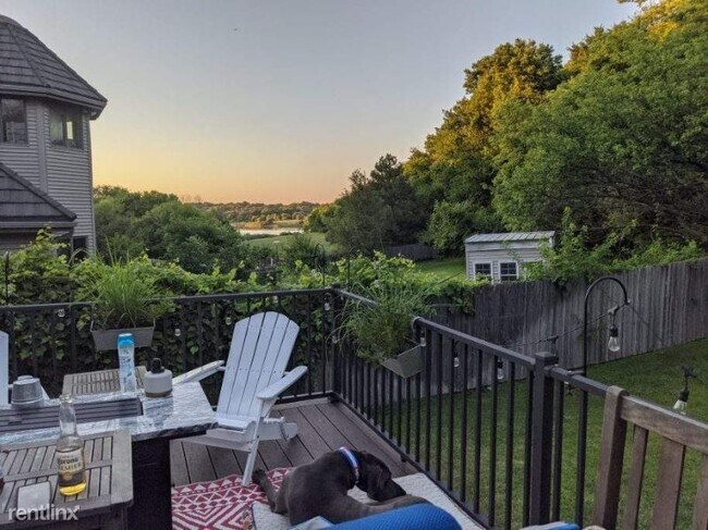 Foto del edificio - 4 br, 4 bath House - 4705 S 162nd Ave