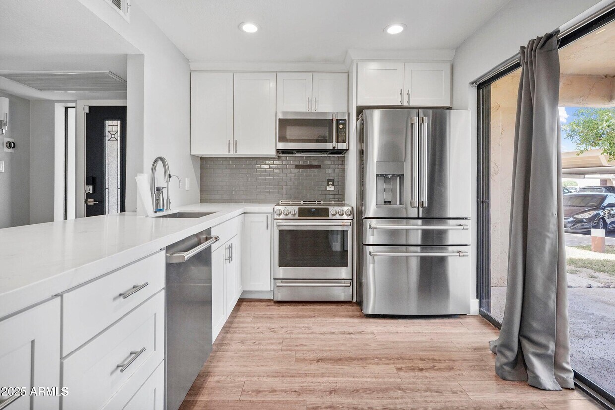 Foto principal - 9340 N 92nd St