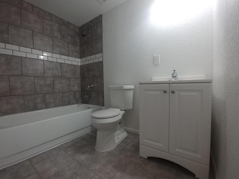 Primary Photo - 2704 Benton Blvd