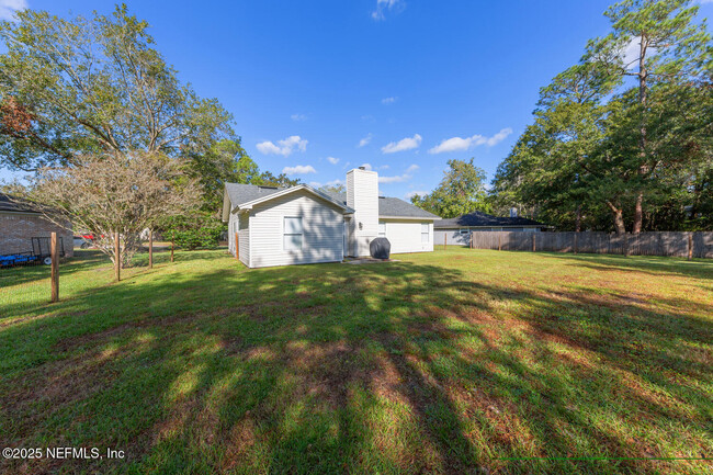 Building Photo - 3989 Hunters Lake Cir E