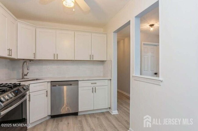 Building Photo - 1101 Stoneridge Cir