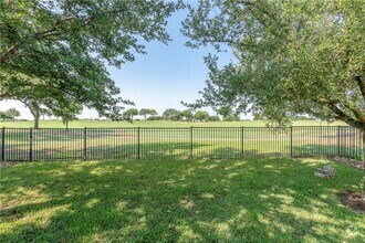 Building Photo - 1601 Greenside Dr