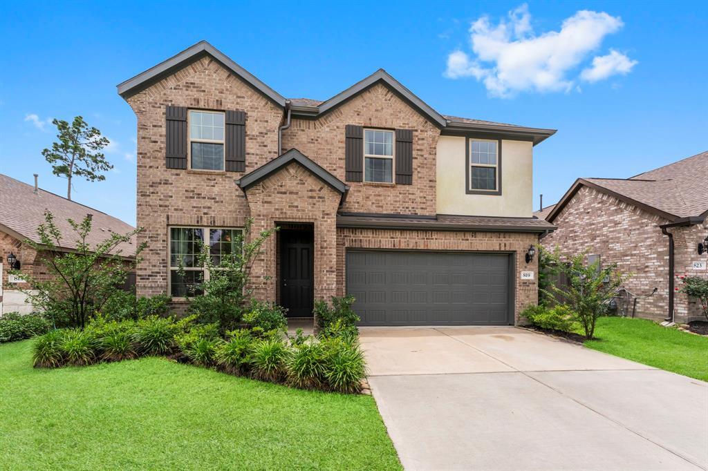 Foto principal - 819 Spruce Pine Dr