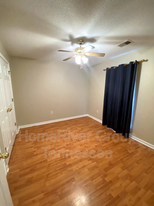 Building Photo - 1600 Saddle Ln